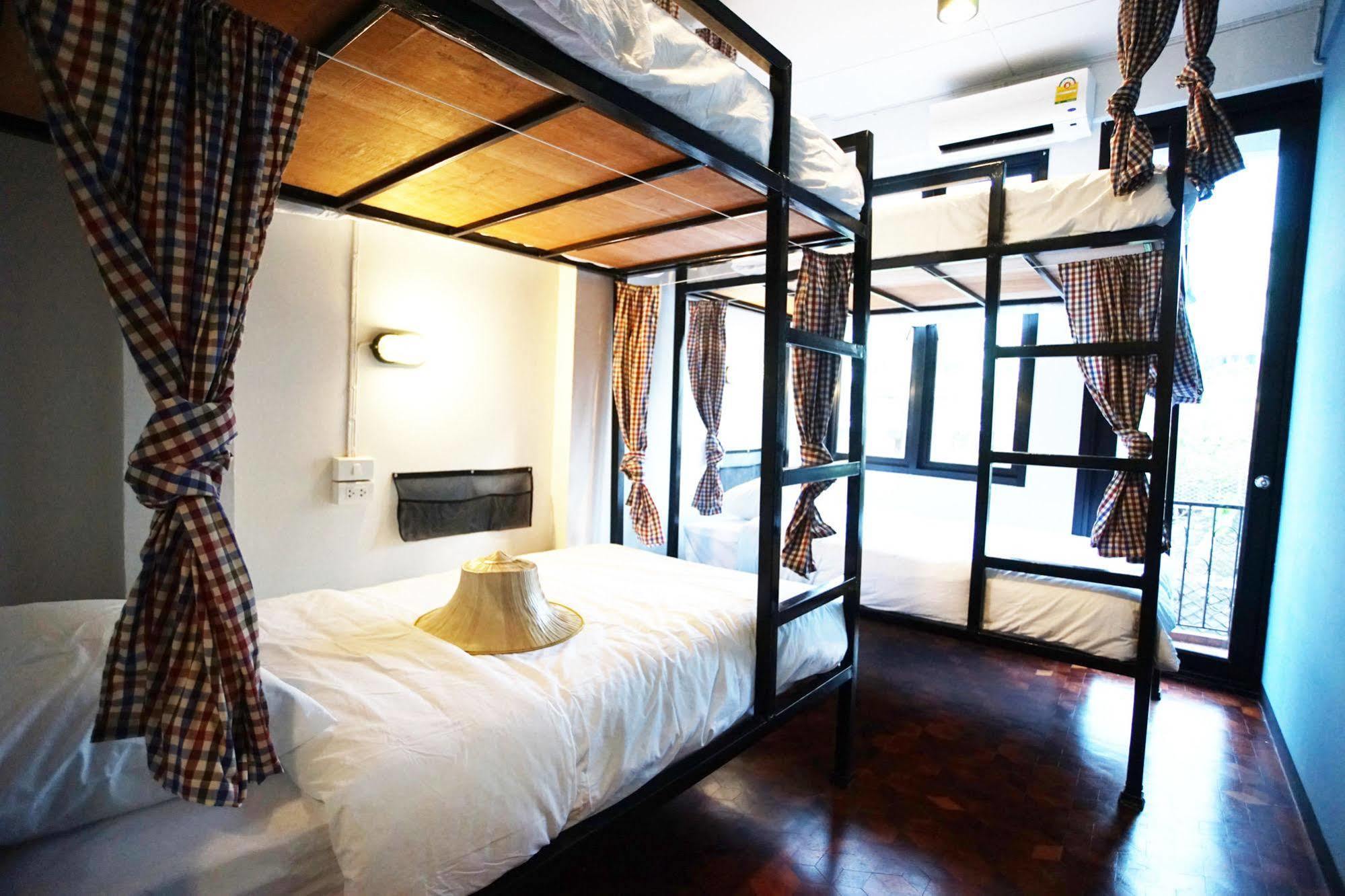 Puck Hostel Bangkok Extérieur photo